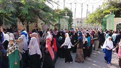 مسيرات حاشدة بجامعة القاهرة