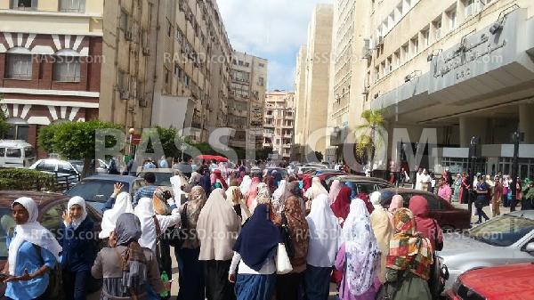 تظاهرات مناهضة للانقلاب بالمجمع الطبي بالإسكندرية