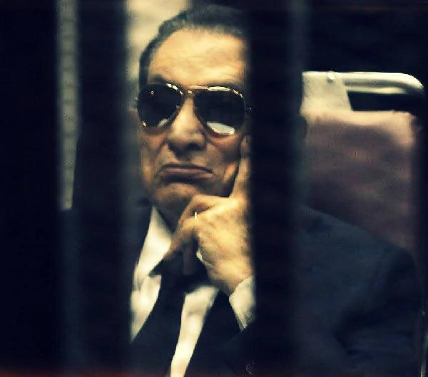 بلاغ يطالب بحذف صفحة “أنا أسف يا ريس” من فيس بوك