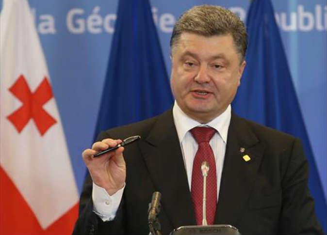 رئيس أوكرانيا يعين وزيرا جديدا للدفاع قبل لقاء بوتين الجمعة