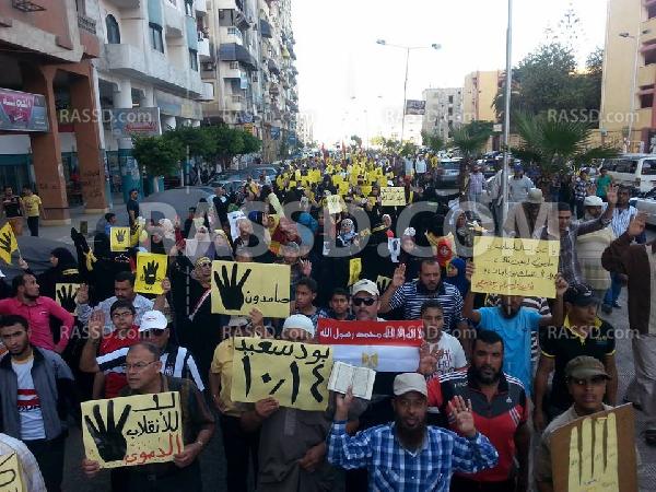 مسيرة حاشدة ببورسعيد وسط تكبيرات العيد لرفض الانقلاب