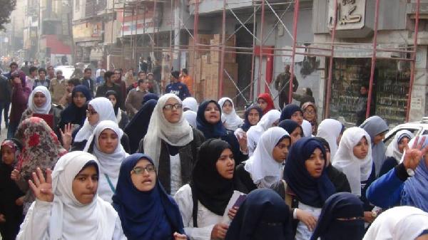 مسيرة لطلاب سنوفر بالفيوم تنديدا بالانقلاب الدموى