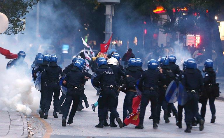 توقيف عشرات المشتبهين في أحداث الشغب بتركيا