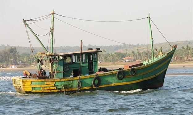 حجز 3 مراكب باليمن علي متنهم 66 صيادا مصريا