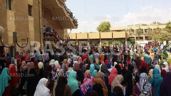 مسيرة لطلاب حلوان تنديدًا بانتهاكات داخلية الانقلاب