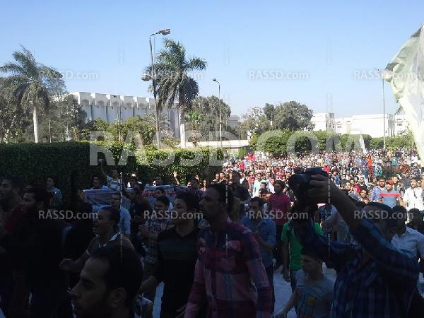 طلبة الأزهر: شيل العمة شيل يا طيب يا عميل