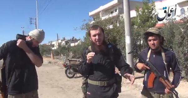 فيديو| داعش تصور جولة بشوارع كوباني لنفي انسحابها منها