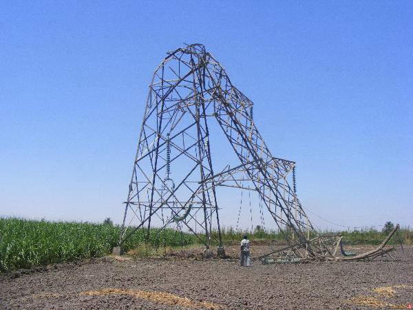 الكهرباء: مليون جنيه تكلفة إصلاح برج الفيوم خلال أسبوعين