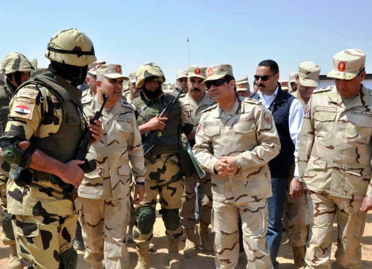 لجنة من قادة الجيش لكشف غموض تفجير سيناء وخطة لمواجهة “الإرهاب”