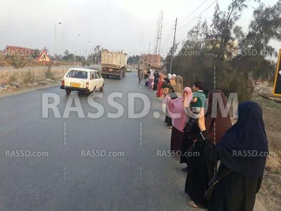 صور| أهالي الشرقية ينددون بمقتل جنود سيناء