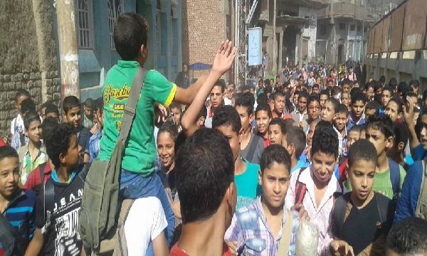 مسيرة لطلاب ثانوي شبرا رفضًا لحكم العسكر