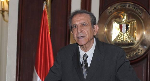 عيسى: القانون سيطبق على الطلاب “المخالفين” داخل الحرم الجامعي