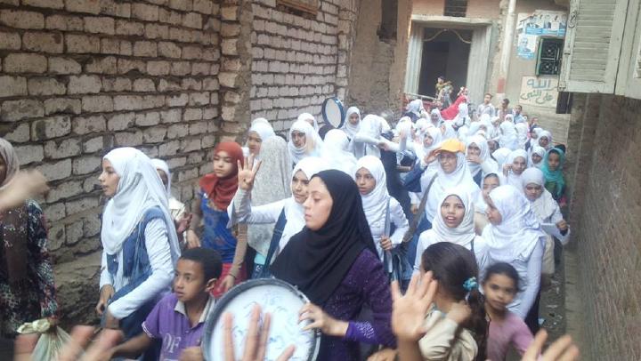 وقفة لطالبات ديرب نجم في الشرقية رفضًا لتهجير أهالي سيناء