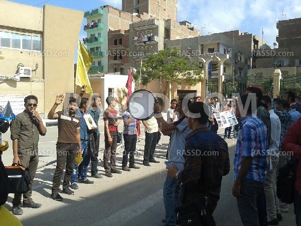 “طلاب ضد الانقلاب “بجامعة الفيوم في سلاسل  مناهضة للانقلاب