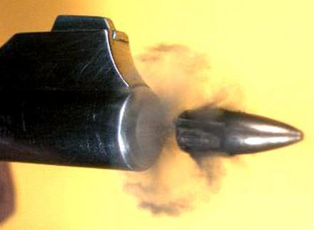 مصرع طالب على يد أمين شرطة بأحد الأفراح بقلين بكفر الشيخ