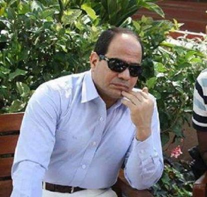 السيسي : تحصين المؤسسة العسكرية علم “مش فكاكة”