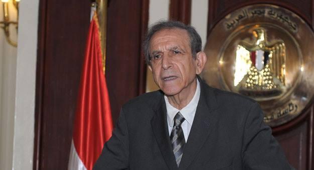 عيسى :الشرطة تدخل الجامعات إذا ما لجأ الطالب للعنف