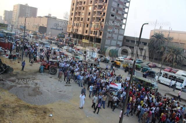 مسيرة كبيرة تحي صمود الرئيس بشبرا