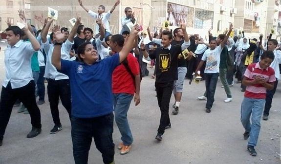 إخلاء سبيل طلبة ثانوي بعد اعتقالهم بتهمة التظاهر بسيناء