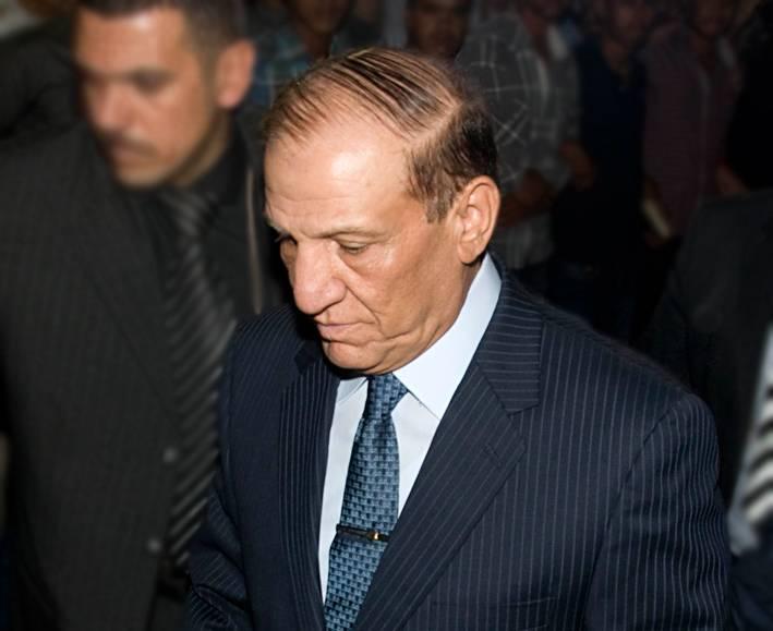 سامي عنان.. هل كشف شفيق خطة العسكر لإقصاء السيسي؟