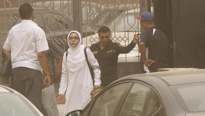 شقيقة الطويل: عودة إسراء للسجن رغم تأكيد الأطباء حاجتها للعلاج