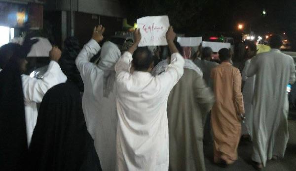 مسيرة ليلية في أسوان تندد بغلاء الأسعار