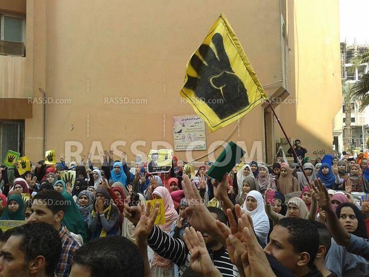 طلاب الجامعات يصعدون تحركاتهم للإضراب حتي عودة المعتقلين