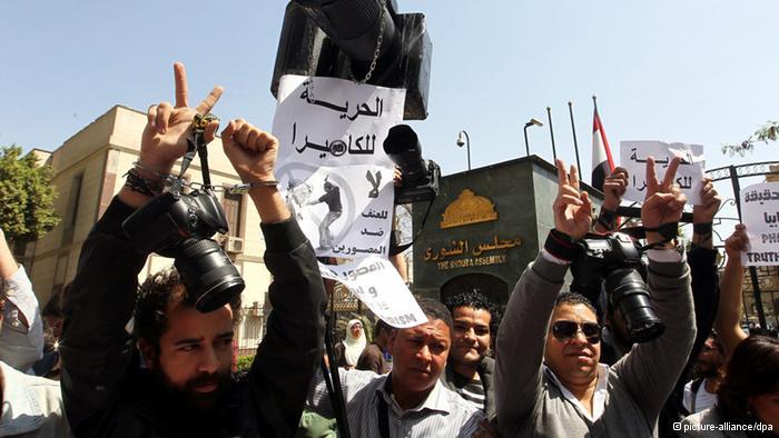 لينا عطا الله: وسائل الإعلام المصرية أبواق للجيش