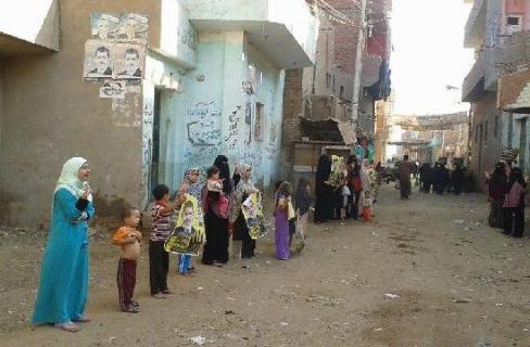 سلسلة لـ “نساء ضد الانقلاب” في سنوفر الفيوم رفضًا لحكم العسكر