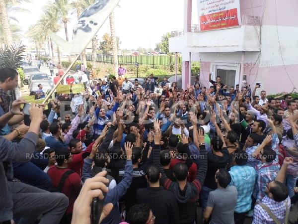 بالصور..طلاب ضد الإنقلاب تنظم وقفة بمعهد بكفر الشيخ