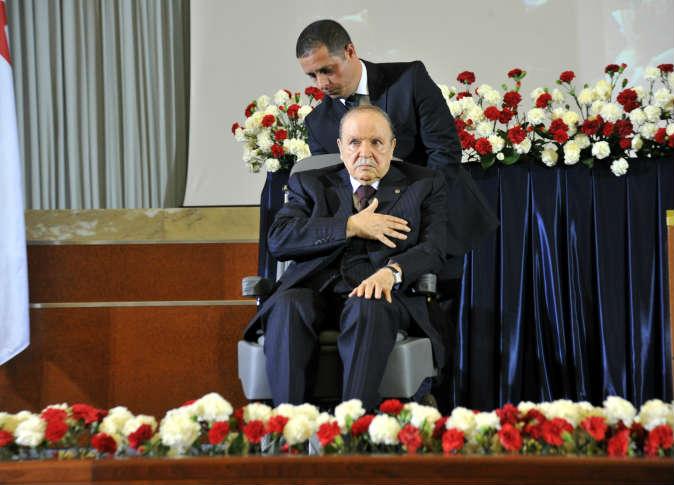 نقل بوتفليقة إلى مستشفى بفرنسا