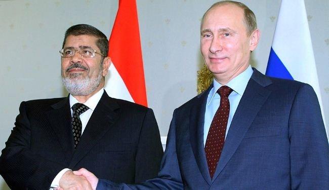 الإعلام والتقارب مع روسيا..على مرسي أسد ومع السيسي نعامة