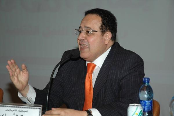 فيديو| الشاعر: التعليمات بتجيلنا على الهوا في برامجنا