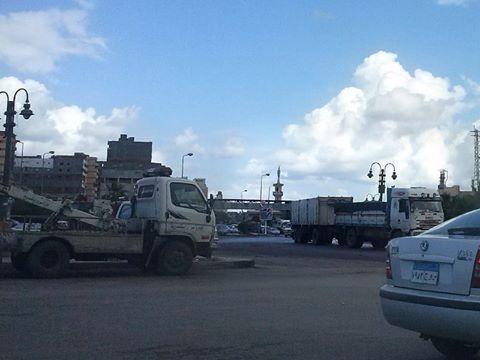 استمرار سير النقل الثقيل داخل شوارع الأسكندرية