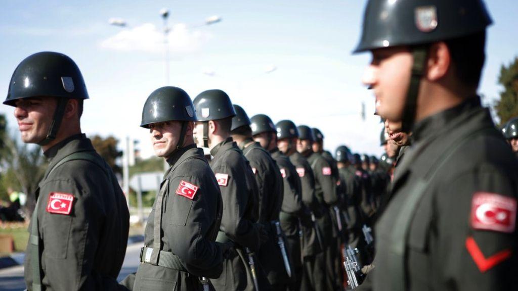 عسكريون أتراك بقاعدة للناتو في ألمانيا يتقدمون بطلبات لجوء