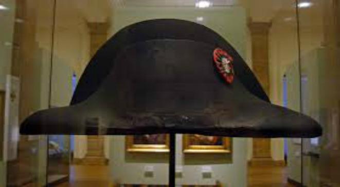 كوري جنوبي يدفع 1.8 مليون يورو لشراء قبعة لنابليون