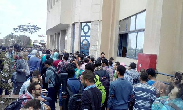 مسيرة في معهد الأهرامات بـ 6 أكتوبر تزامنًا مع يوم الطالب العالمي