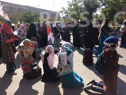 احتجاز طالبتين في مكتب عميدة بجامعة بني سويف