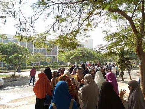 تظاهرة في جامعة المنيا تضامنًا مع المعتقلين