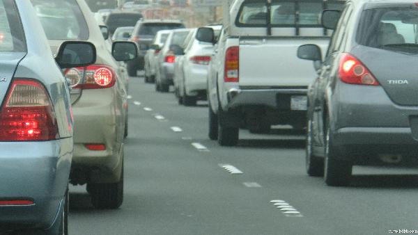 الشرطة تتسبب في أزمة مواصلات بالسيدة عائشة