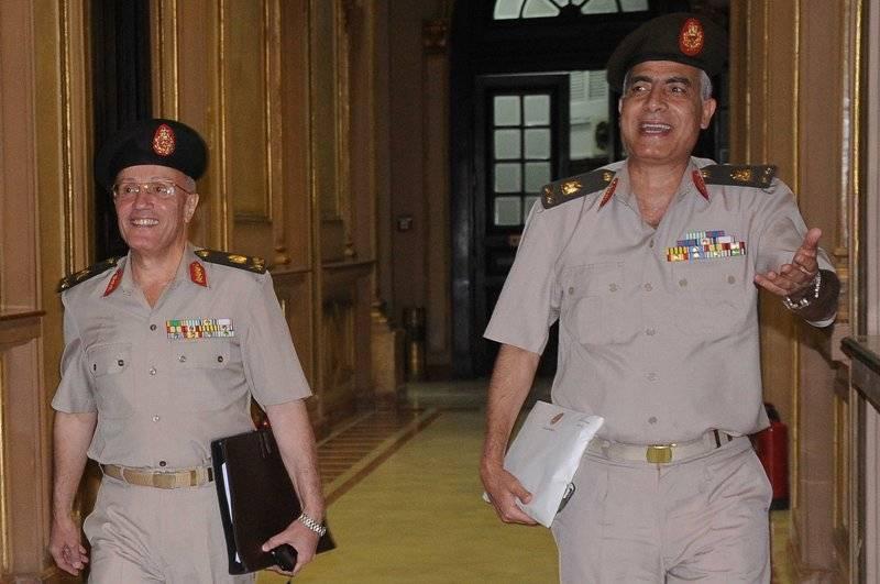 خمسينة الانقلاب تقر المحاكمات العسكرية في الدستور