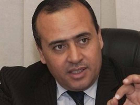 الانقلاب يبحث عن “ثقة” يطبع بطاقات الاستفتاء