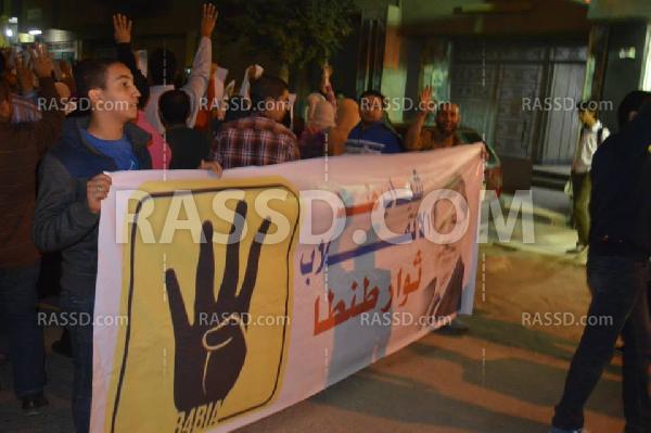 المئات يتظاهرون في طنطا رفضا لقانون التظاهر