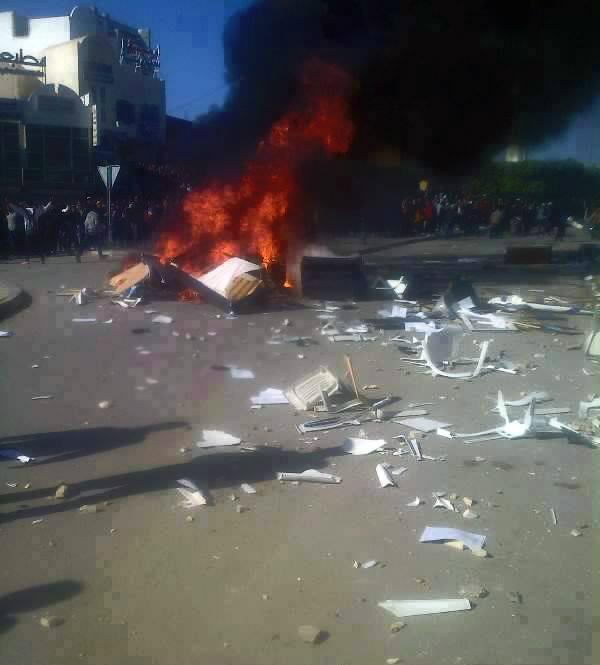 إحراق مقر النهضة  بـ”قفصة” التونسية