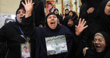 أحد أهالي الشهداء:دفنت ثورة يناير