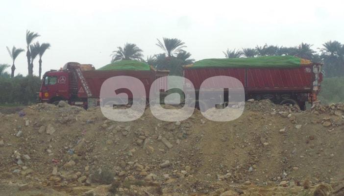 بالصور.. الجيش يستولي على محاجر الرمل في الفيوم