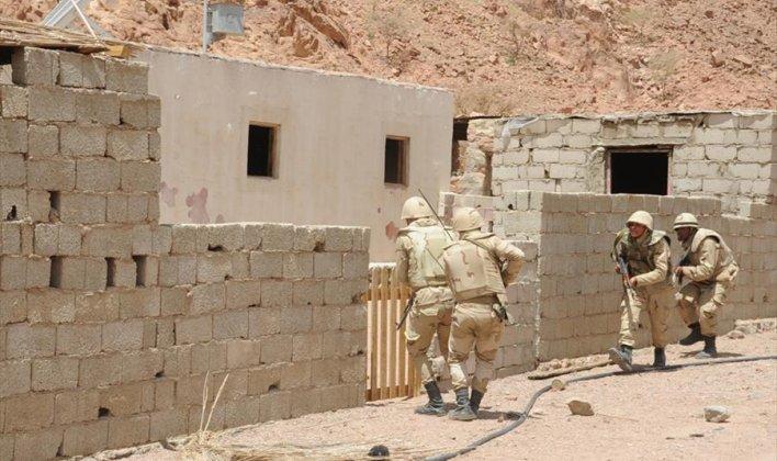 الجيش يقتل مواطن ويصيب طفلة بالخطأ في رفح