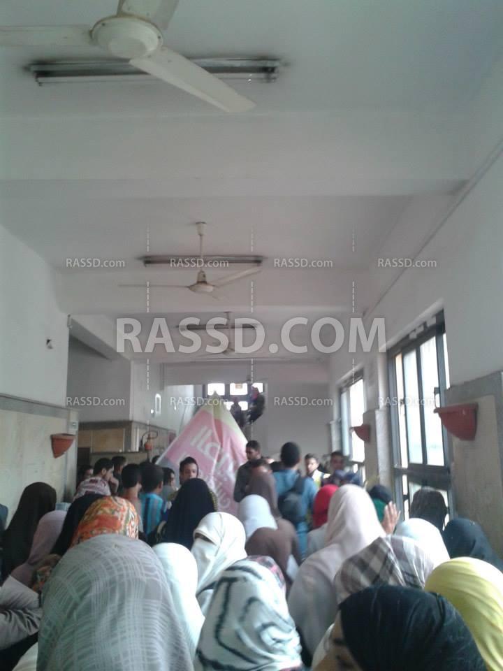 مسيرة بأداب عين شمس رفضا للعسكر