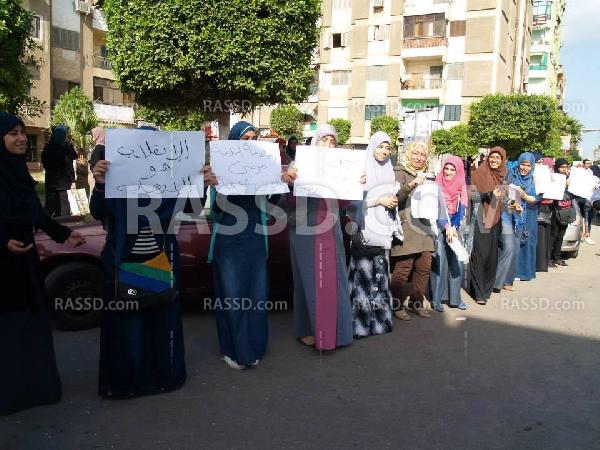 وقفة لهندسة بورسعيد تنديدا بالانقلاب