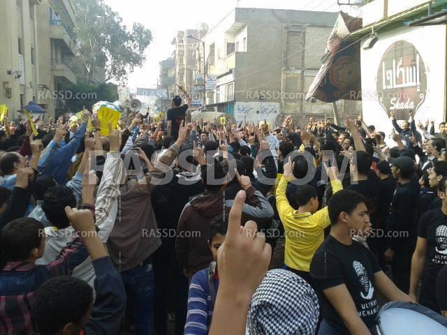 مسيرة بمدينة المنزلة بالدقهلية من أمام منزل شهيد